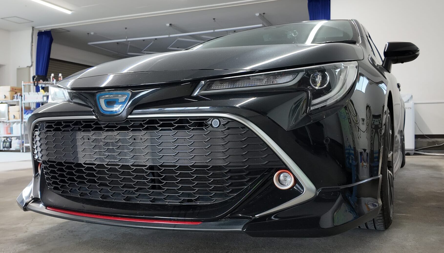 施工前のトヨタ カローラスポーツ TRDエアロカスタム