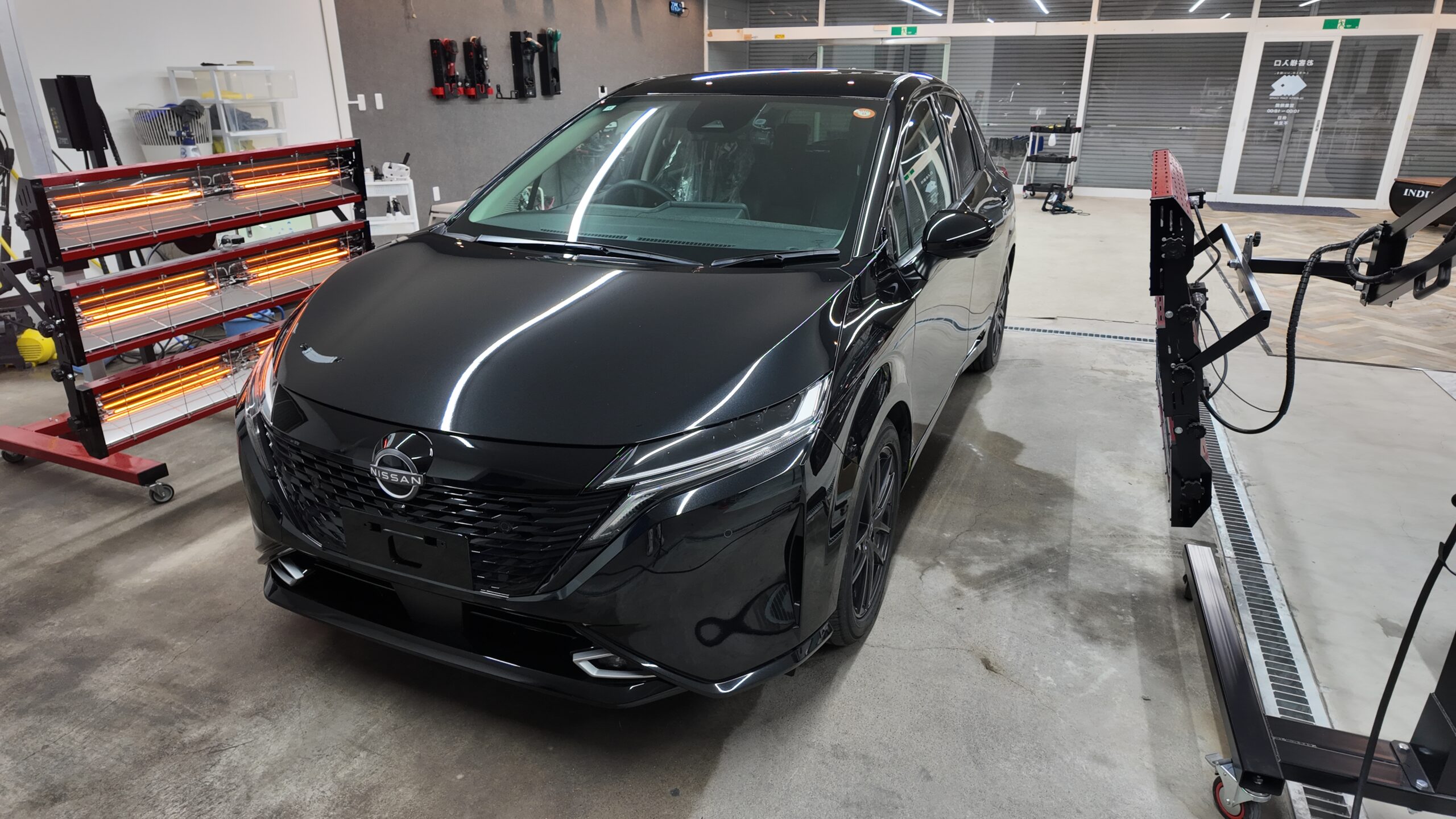 System X PRO+施工後の日産ノート オーラを赤外線ヒーターで硬化