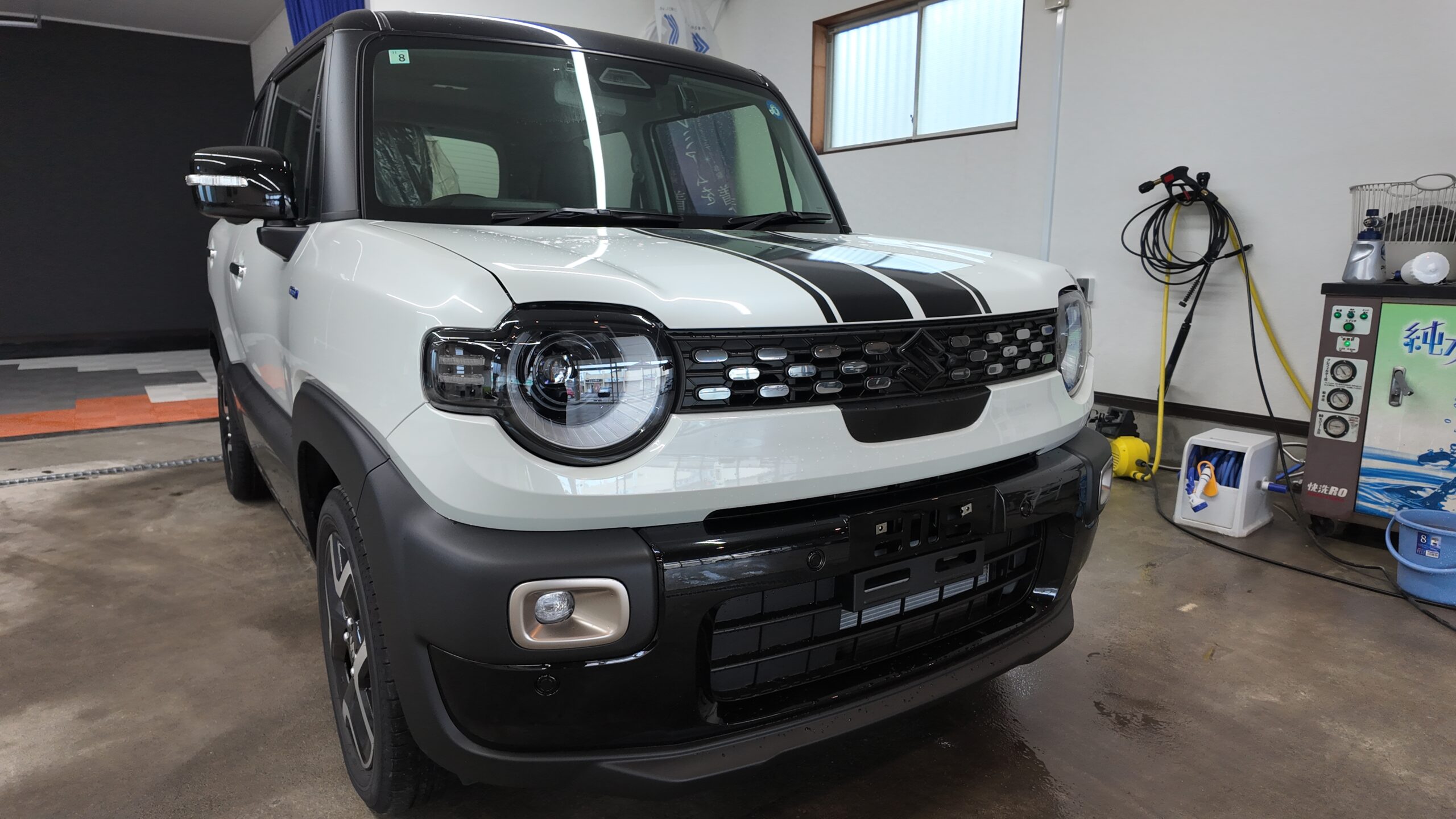 いすみ市から入庫した新車スズキ クロスビー LASTELLA MATRIX施工前