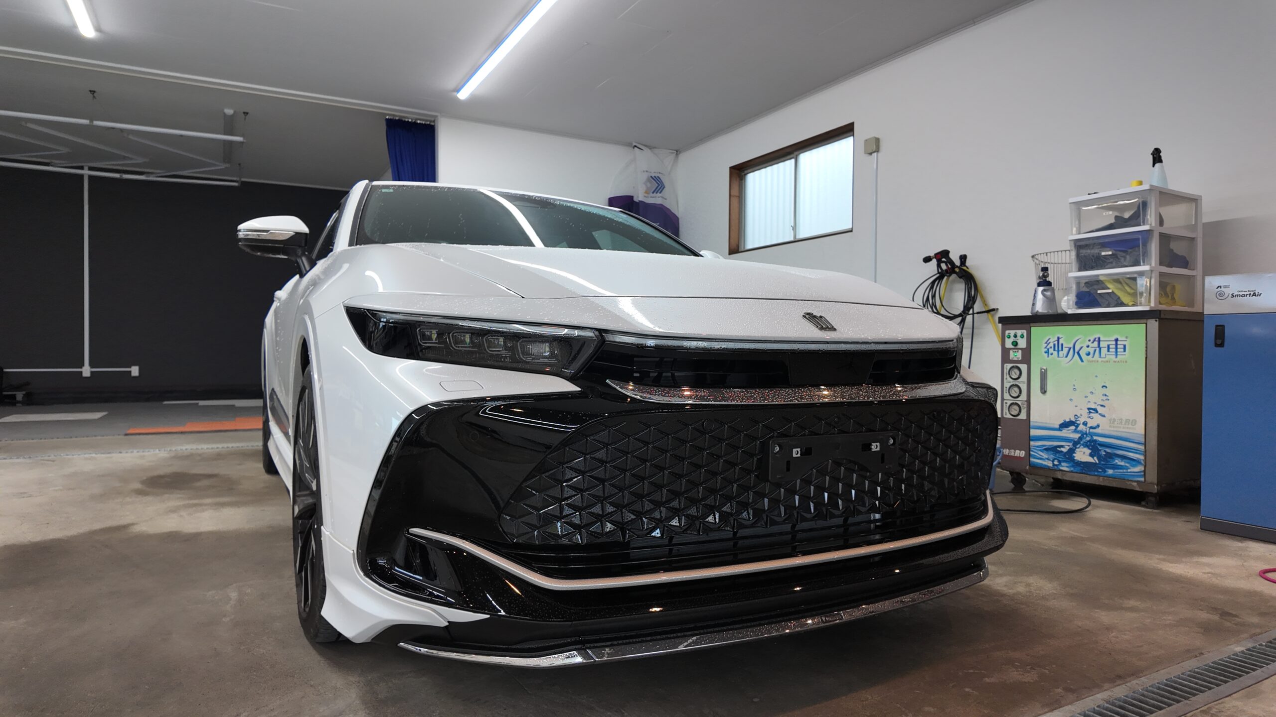 トヨタ クラウン カーコーティング施工前 フロントビュー